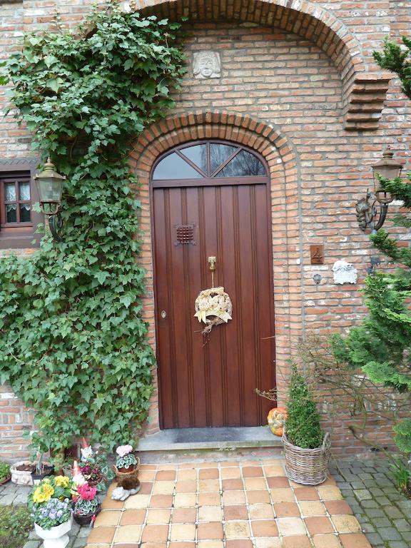 B&B 'T Nieuw Lijsternest Wezembeek-Oppem Exterior photo